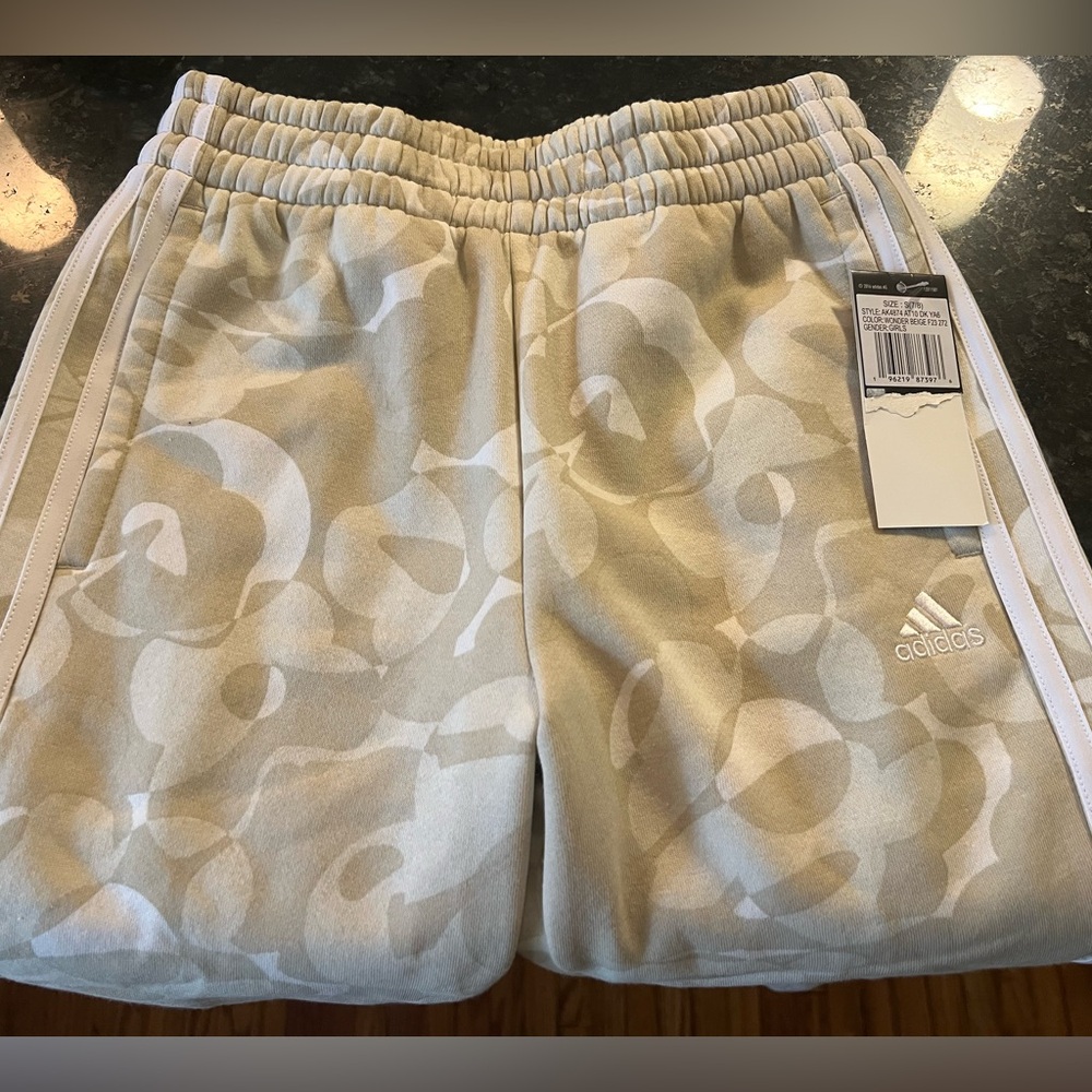 NEW- Adidas girls joggers size 7/8